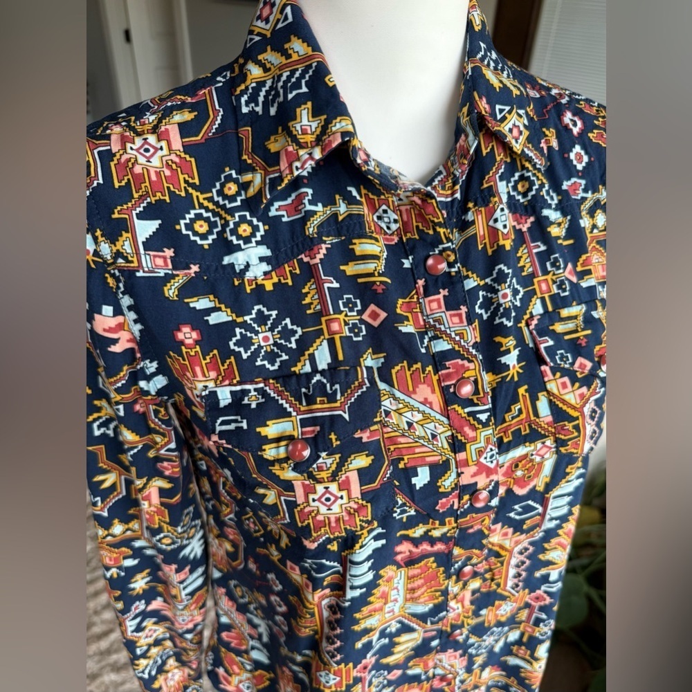 Cruel Denim XS Women’s or Girl’s Navy Geometric Button Down Western Shirt - Picture 2 of 8